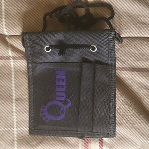 Travel purse
